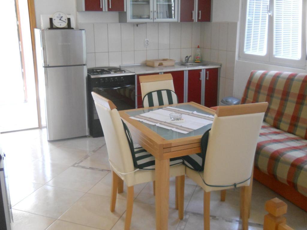 Apartments Ognjenovic Risan Room photo